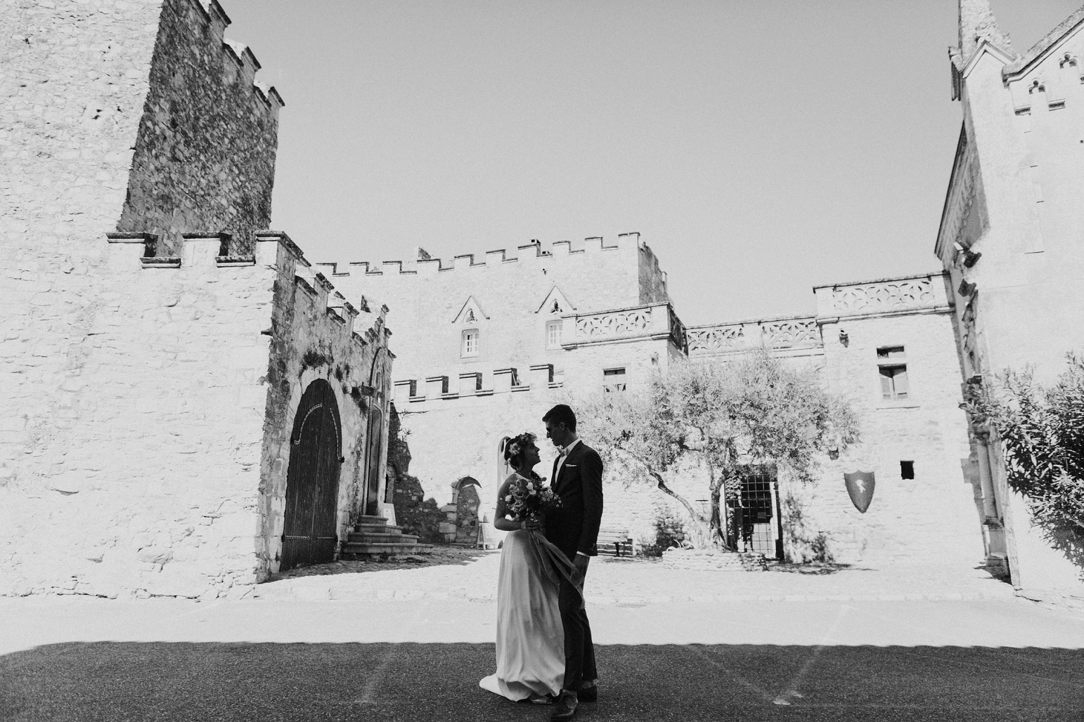 kateryna-photos-mariage-wedding-france-ardeche-domaine-clos-hullias-Saint-Christol-de-Rodière-gard-cevennes_0149.jpg